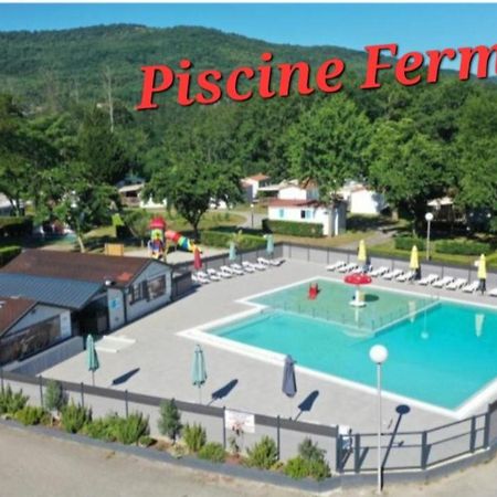 Chalet Pour 5 Personnes Equipe Sur Emplacement Privatif Dans Camping 4 Etoiles Appartenant Et Gere Par Un Particulier Hotel Foix Exterior foto