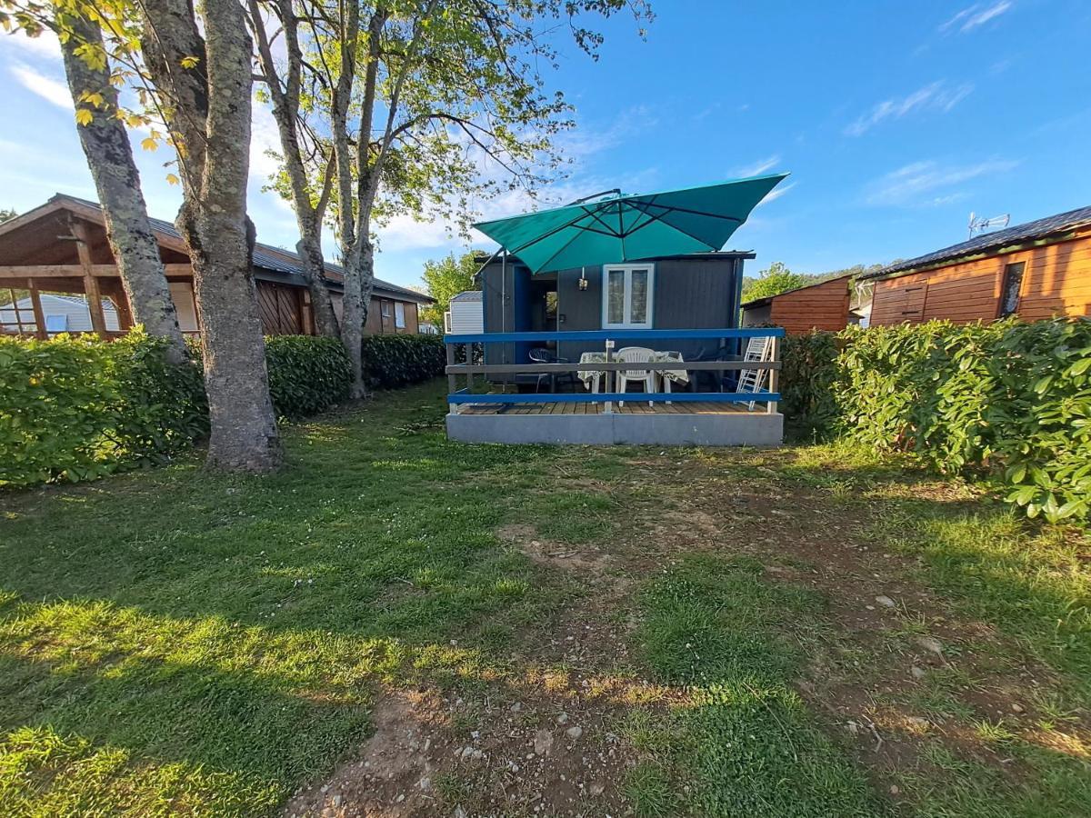 Chalet Pour 5 Personnes Equipe Sur Emplacement Privatif Dans Camping 4 Etoiles Appartenant Et Gere Par Un Particulier Hotel Foix Exterior foto