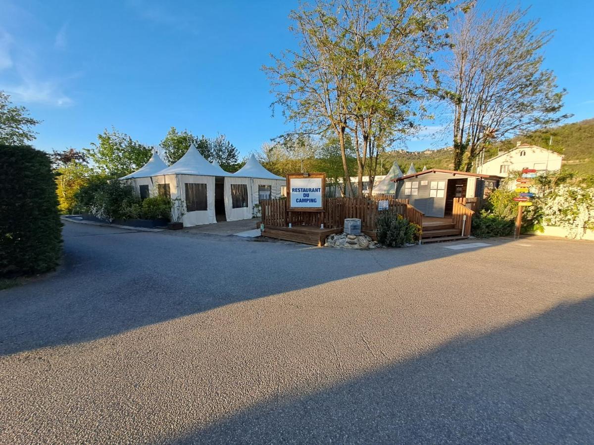 Chalet Pour 5 Personnes Equipe Sur Emplacement Privatif Dans Camping 4 Etoiles Appartenant Et Gere Par Un Particulier Hotel Foix Exterior foto