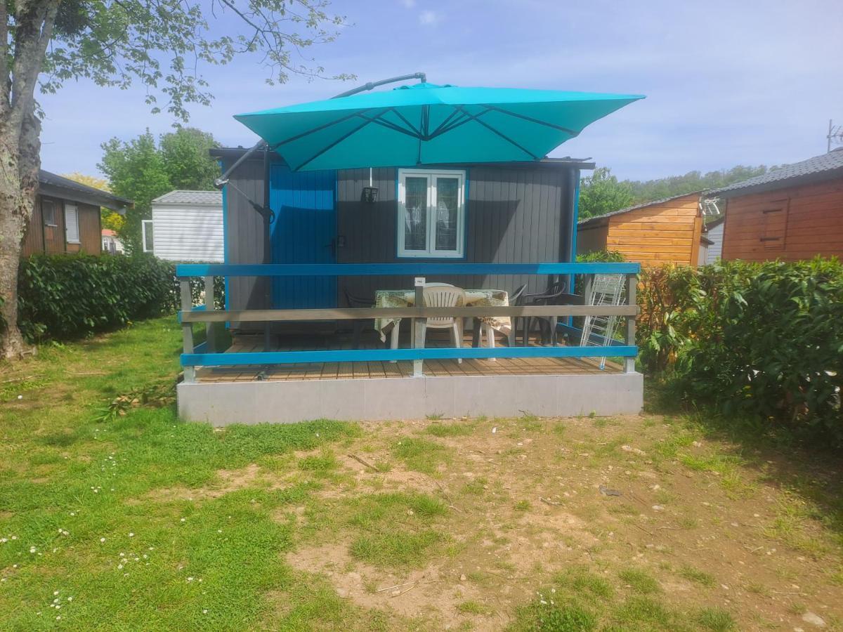 Chalet Pour 5 Personnes Equipe Sur Emplacement Privatif Dans Camping 4 Etoiles Appartenant Et Gere Par Un Particulier Hotel Foix Exterior foto