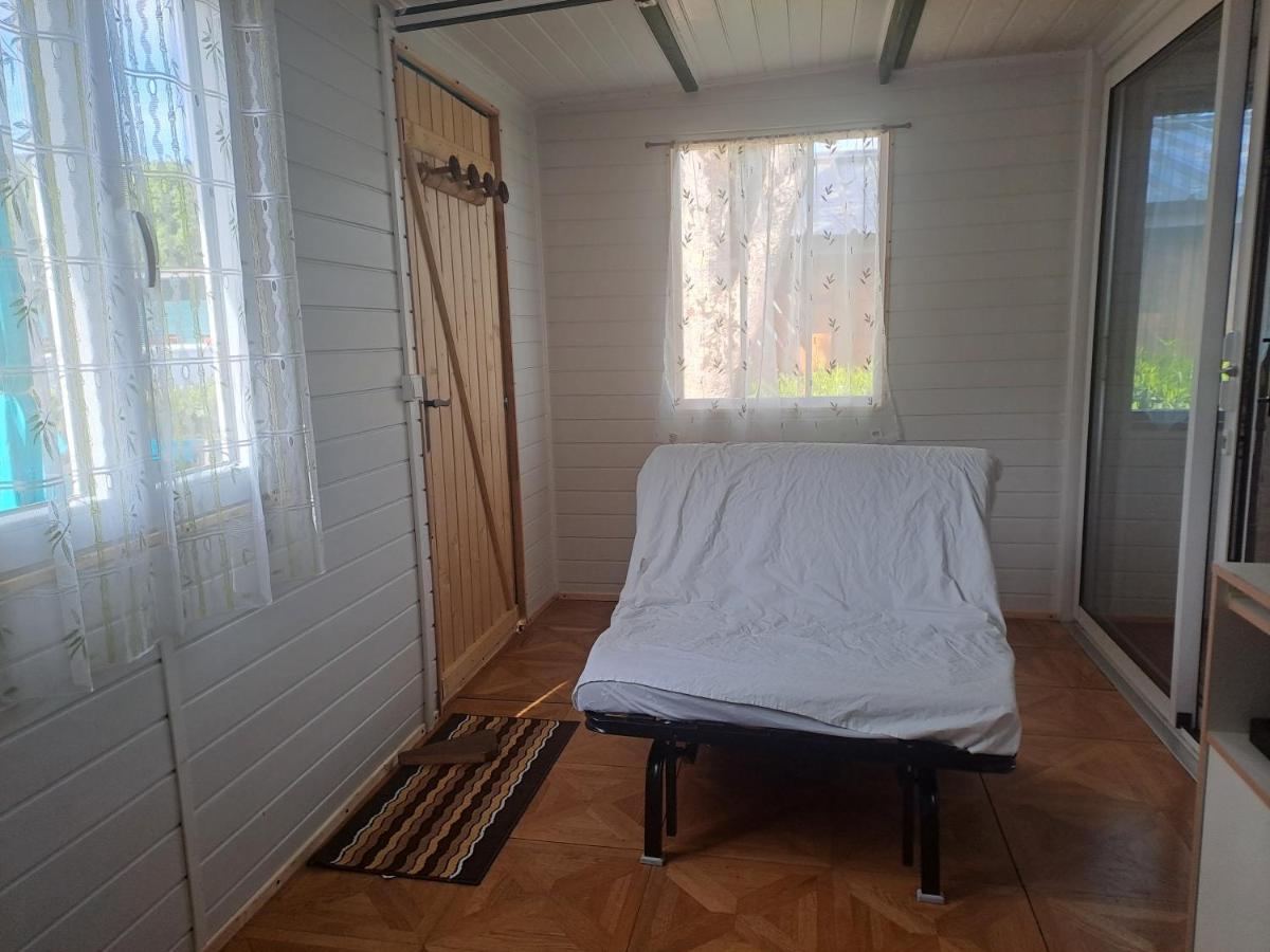 Chalet Pour 5 Personnes Equipe Sur Emplacement Privatif Dans Camping 4 Etoiles Appartenant Et Gere Par Un Particulier Hotel Foix Exterior foto